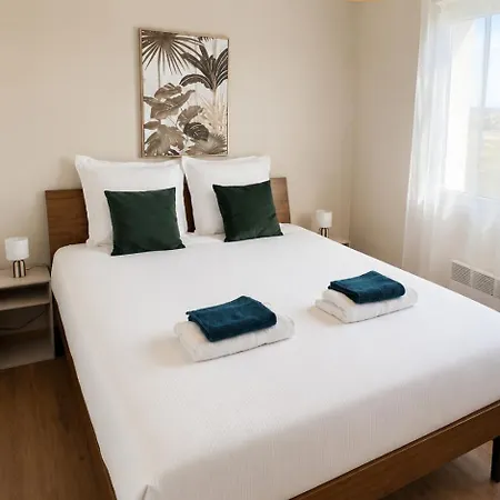 Prázdninový dům Maison Jacuzzi De Gamme Proche Bordeaux
