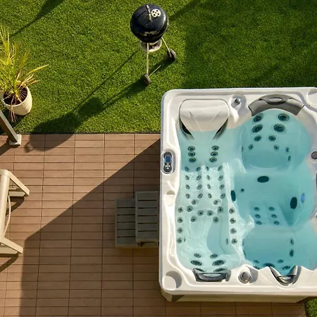 Maison Jacuzzi De Gamme Proche Bordeaux Ferienhaus Ambares-et-Lagrave